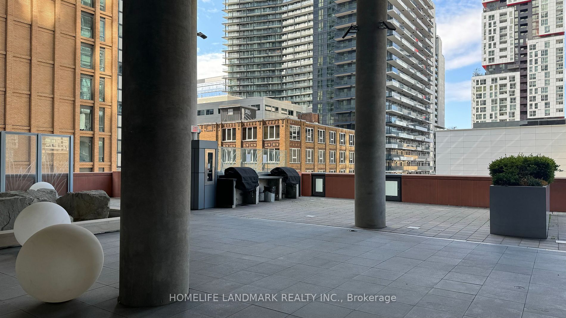 21 Widmer St, #4310
