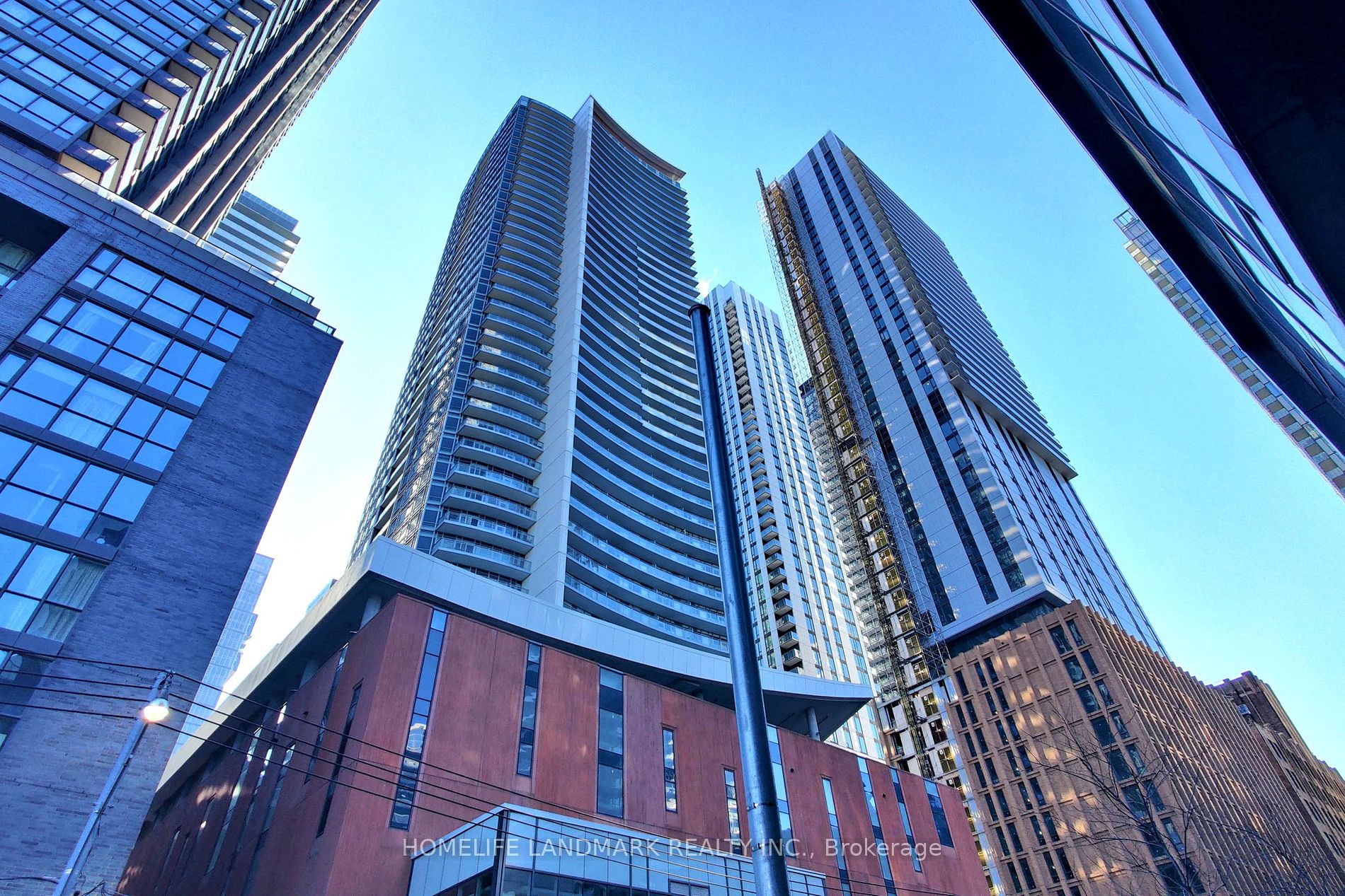 21 Widmer St, #4310