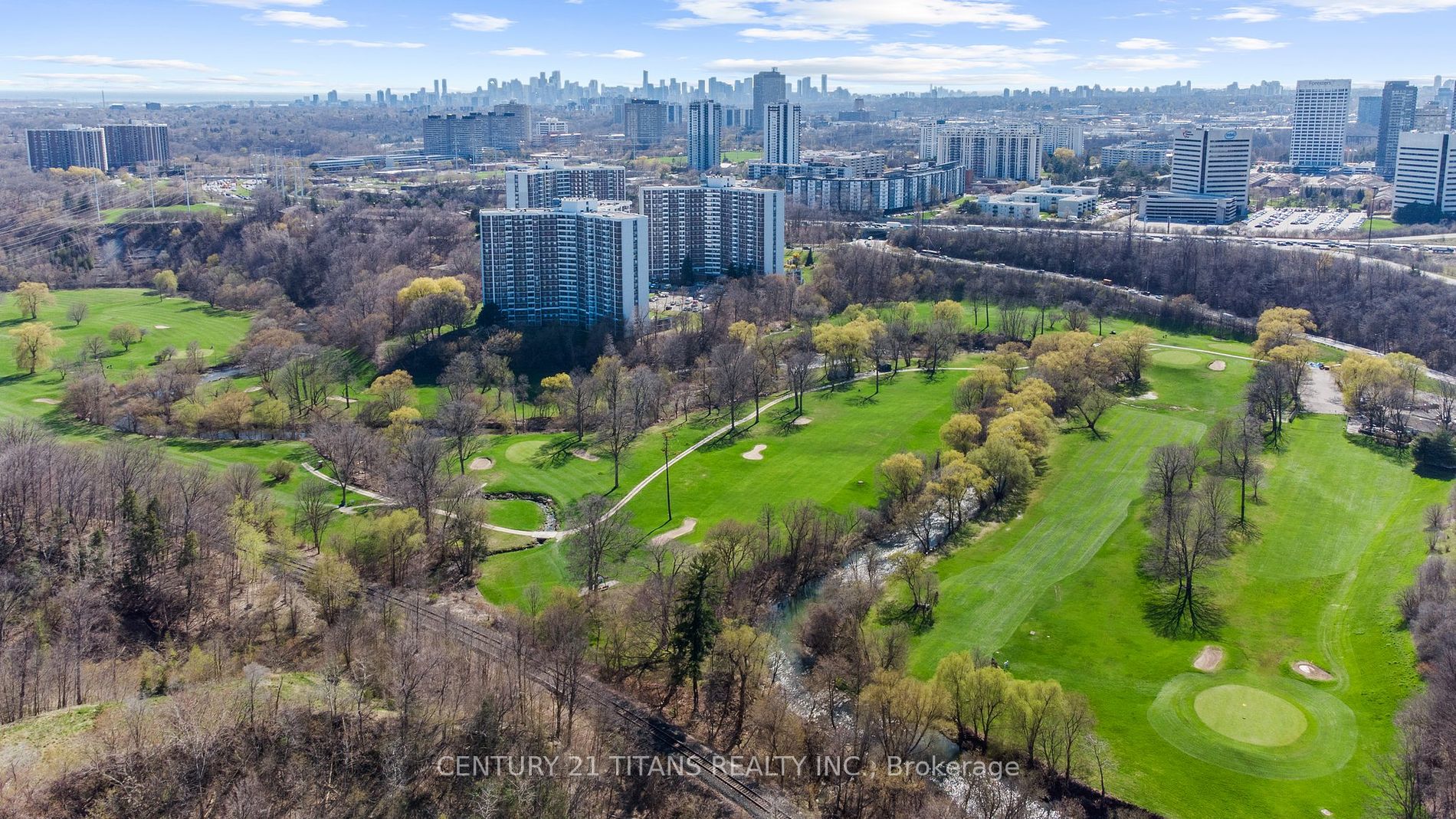 20 Edgecliff Golfway, #1415