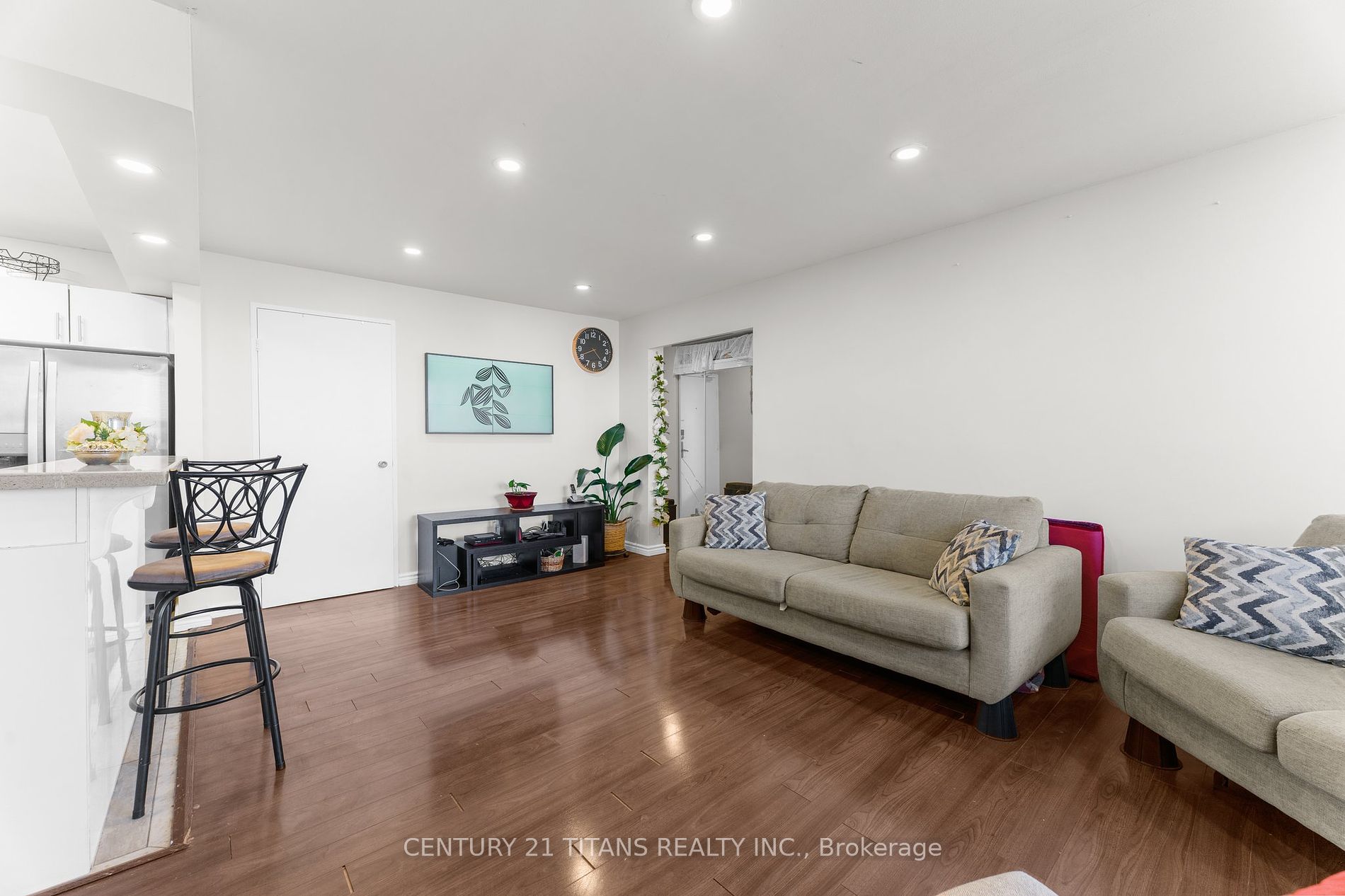 20 Edgecliff Golfway, #1415