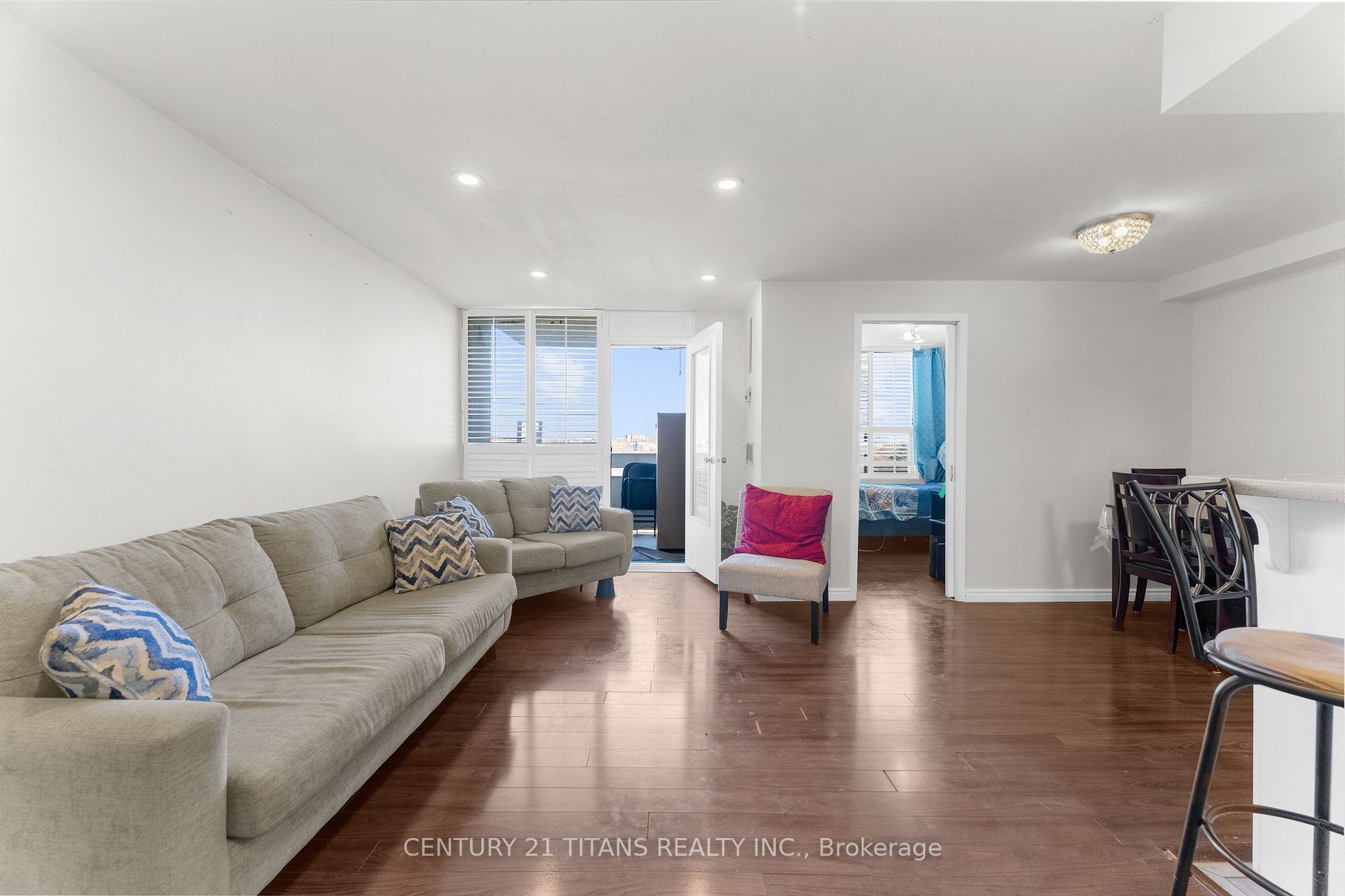 20 Edgecliff Golfway, #1415