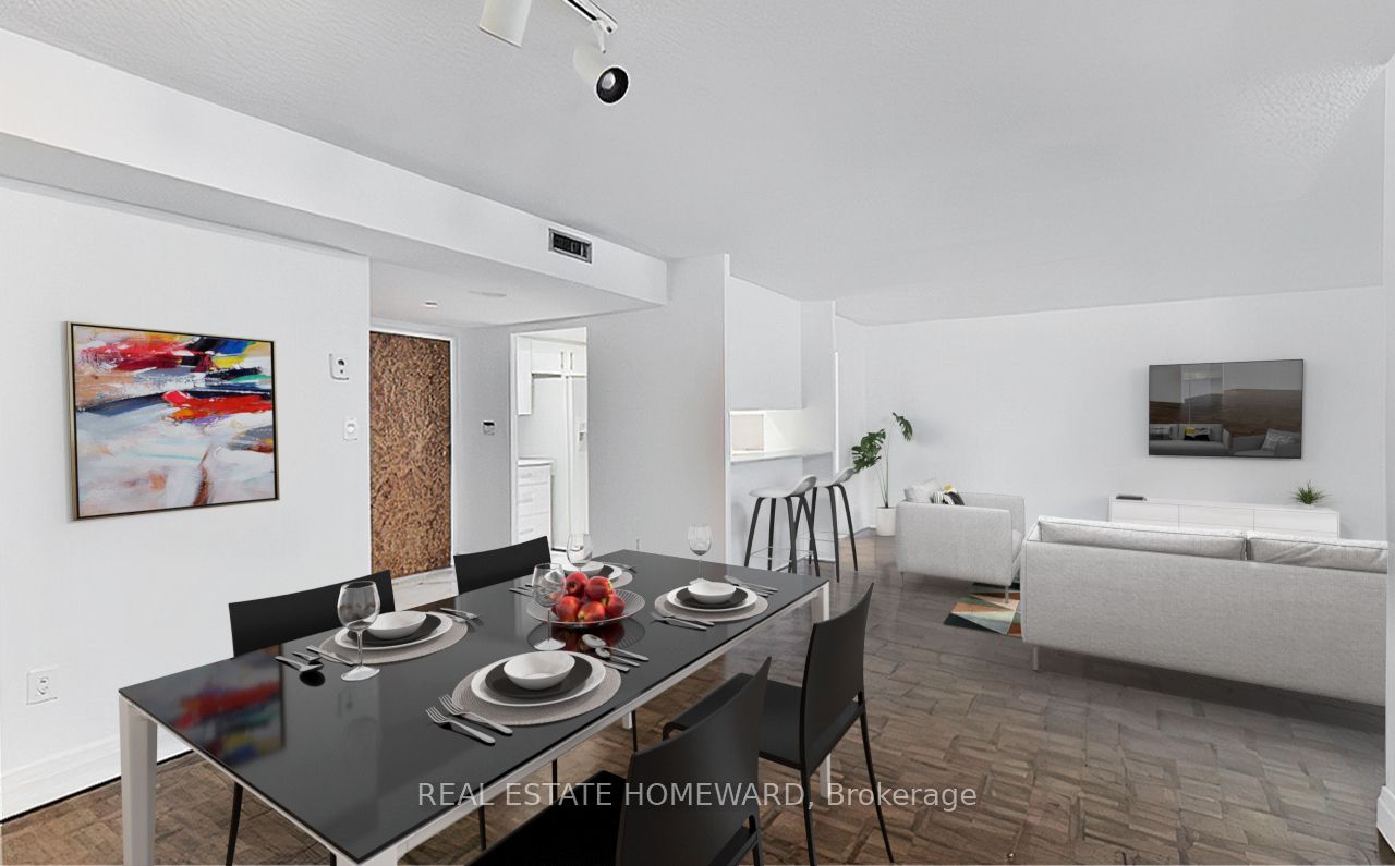71 Charles St E, #302