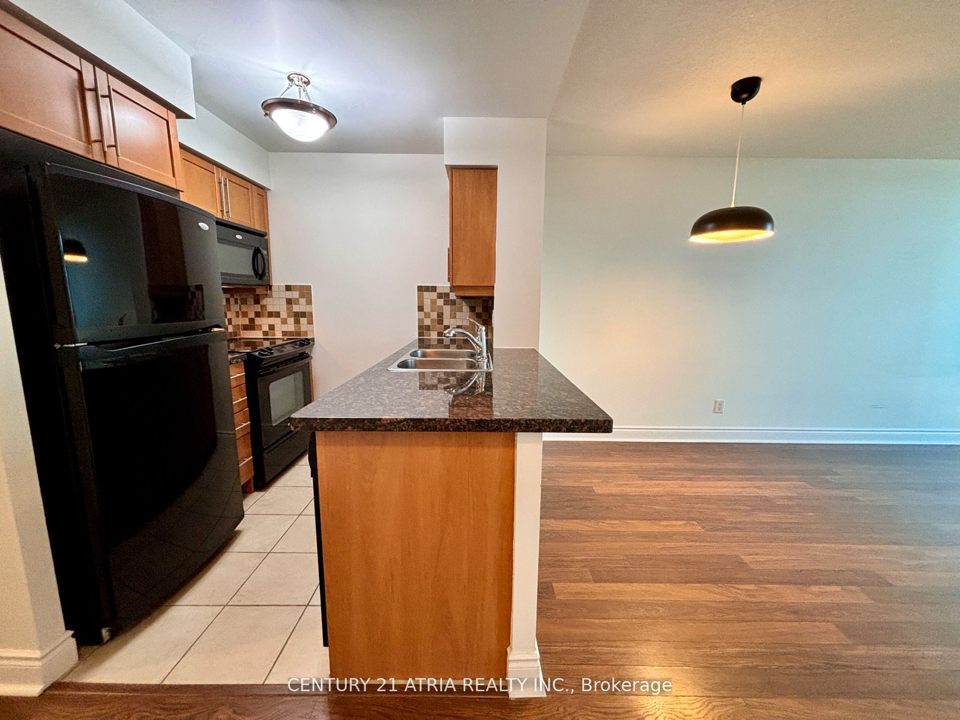 25 Greenview Ave, #924