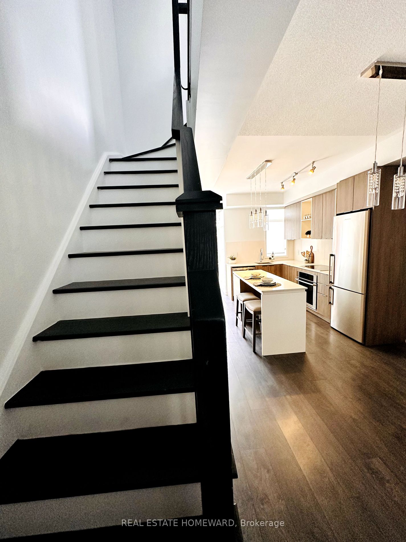 17 St. Bartholomew Street, #17