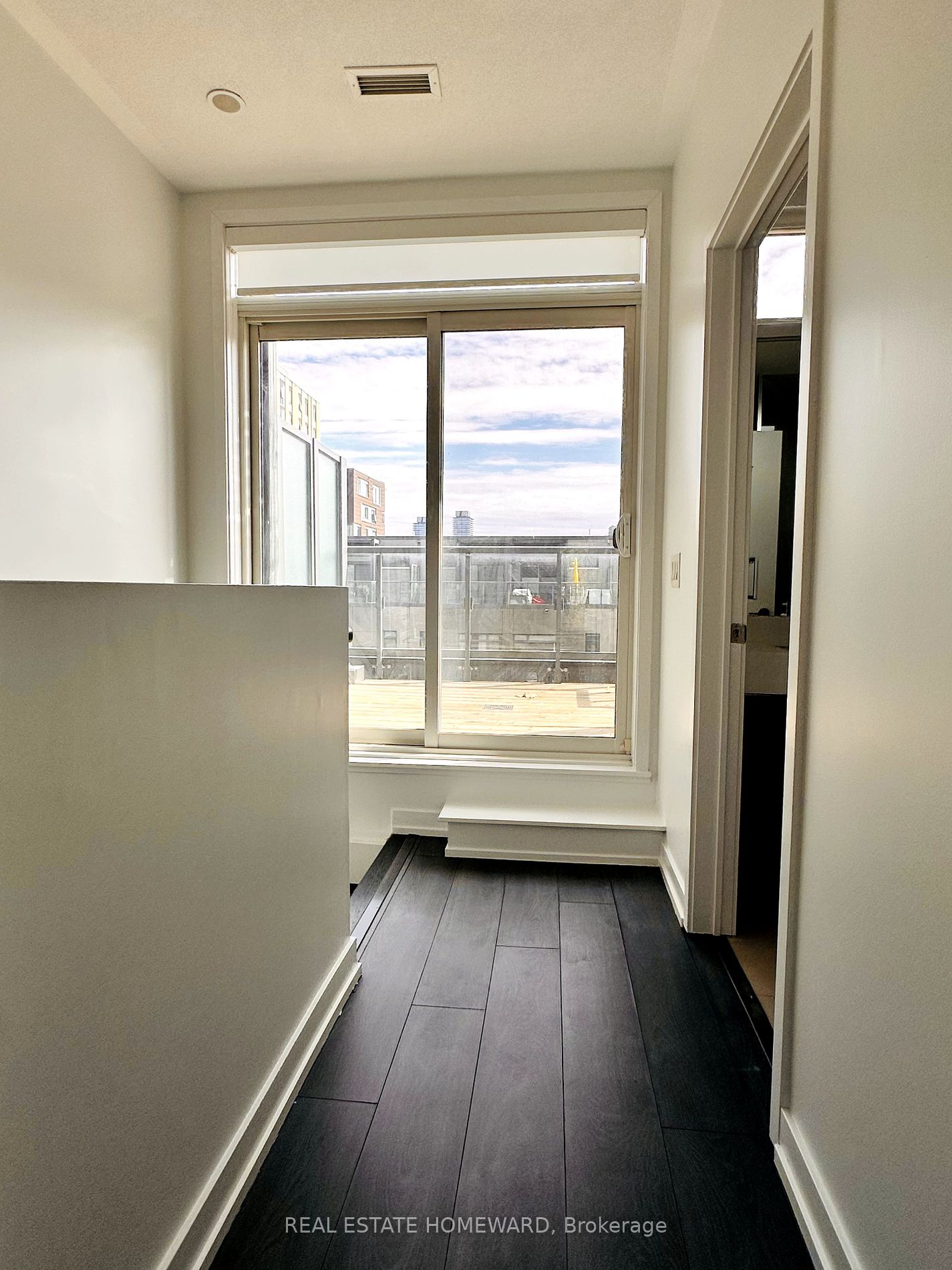17 St. Bartholomew Street, #17