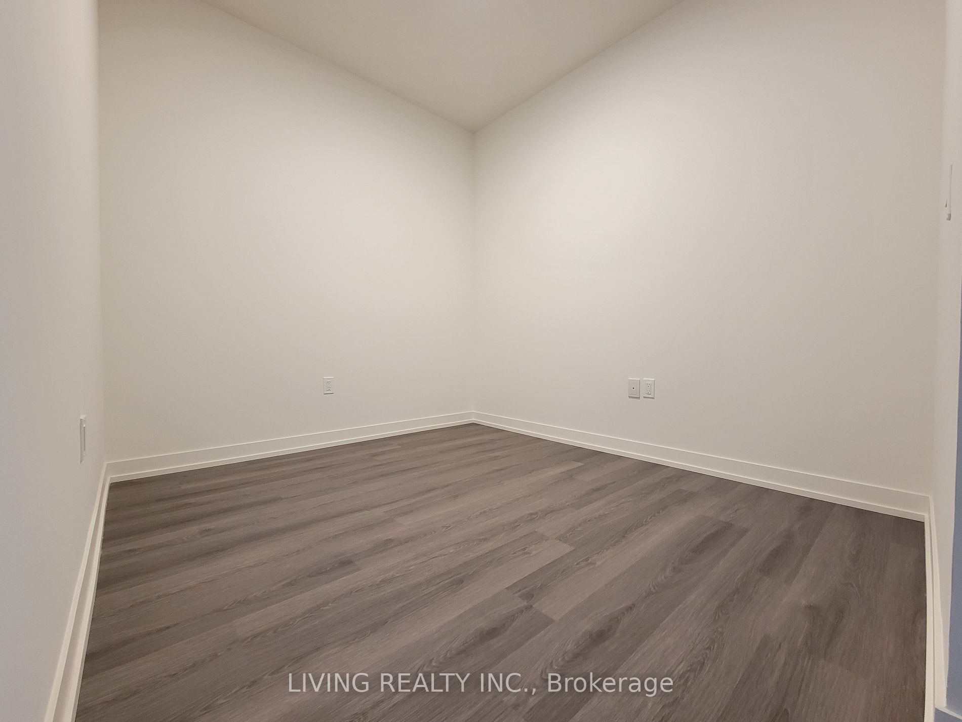 138 Downes Street #910
