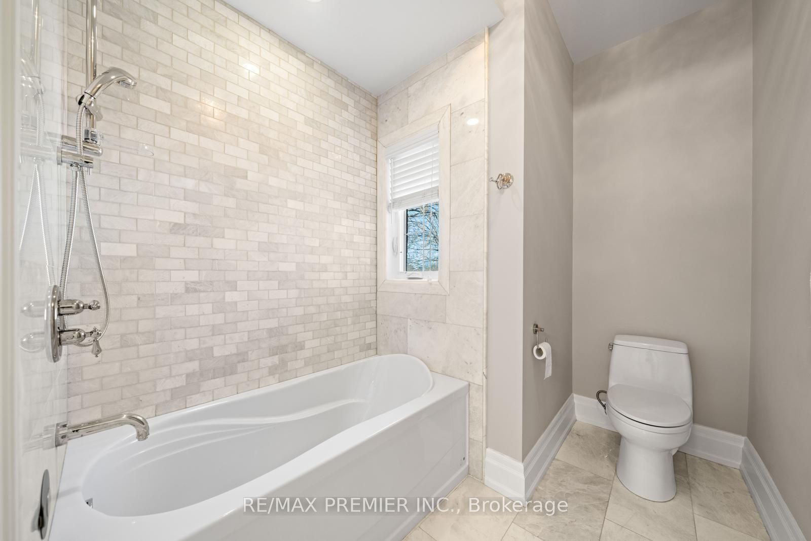 142 Upper Canada Drive