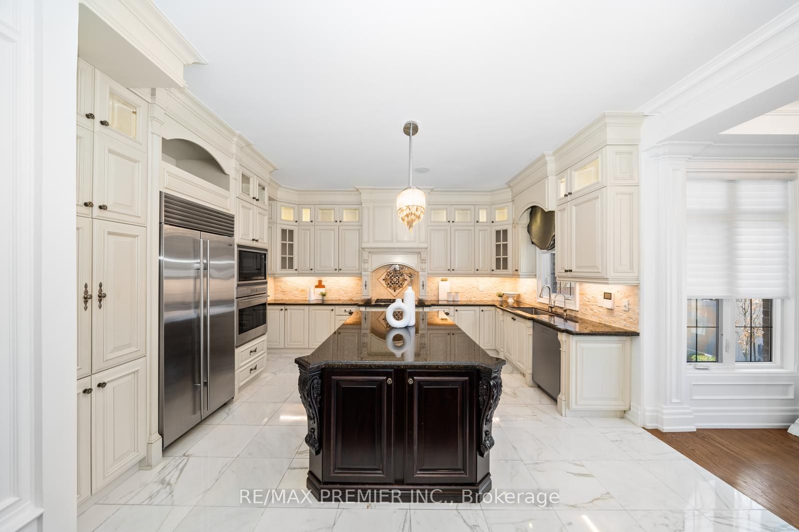 142 Upper Canada Drive