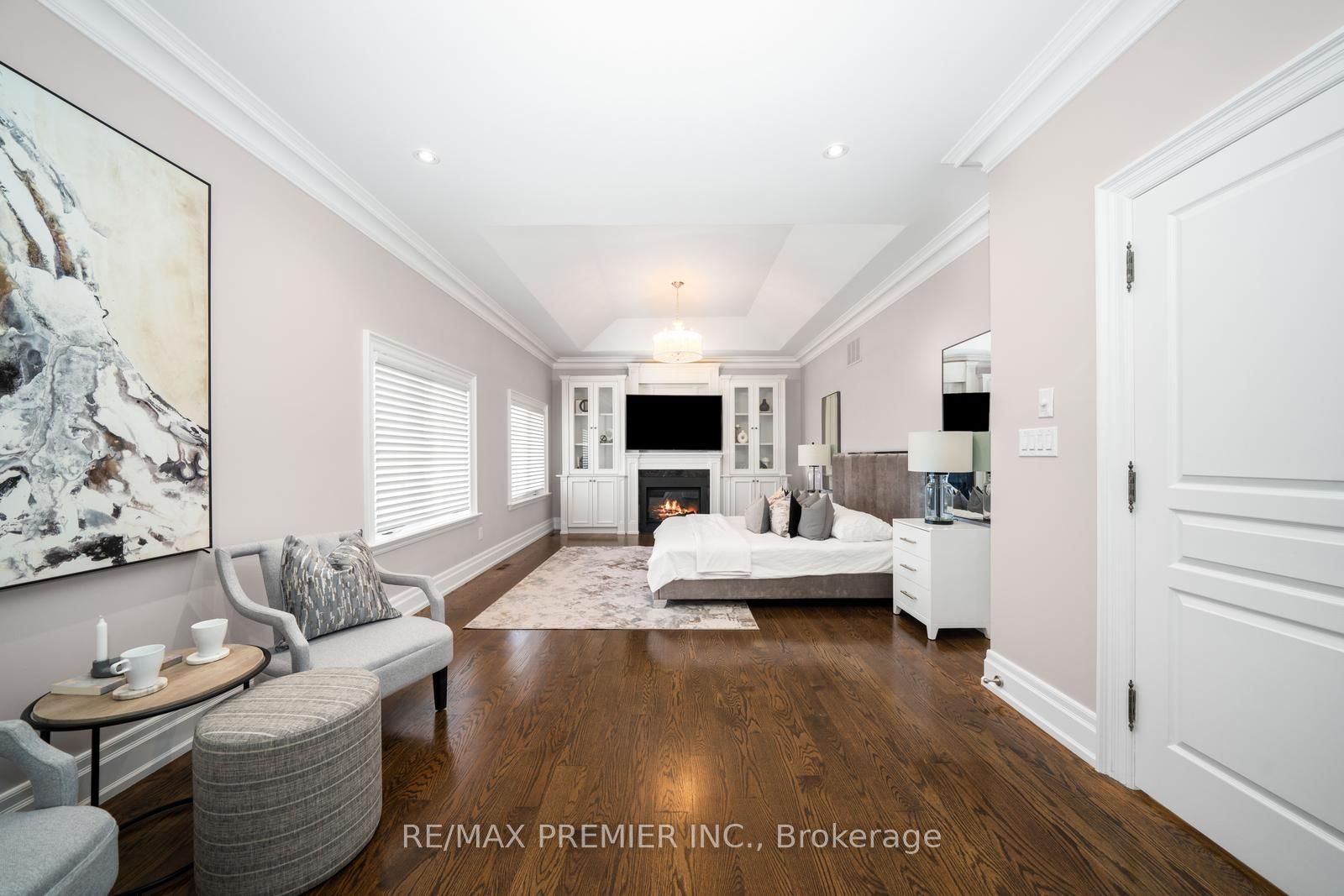 142 Upper Canada Drive