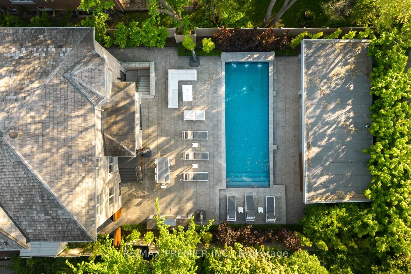 142 Upper Canada Drive