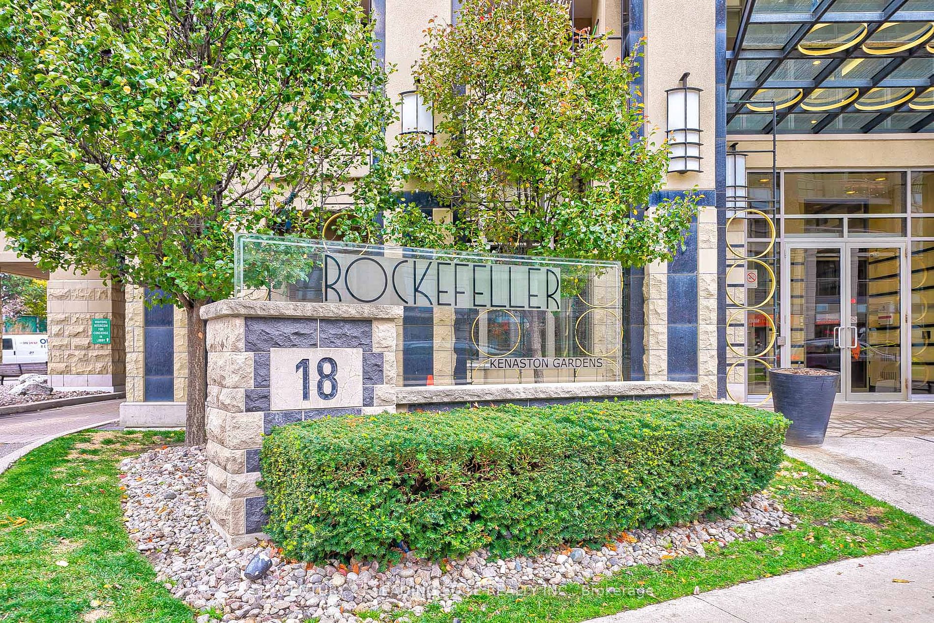 18 Kenaston Gardens, #309