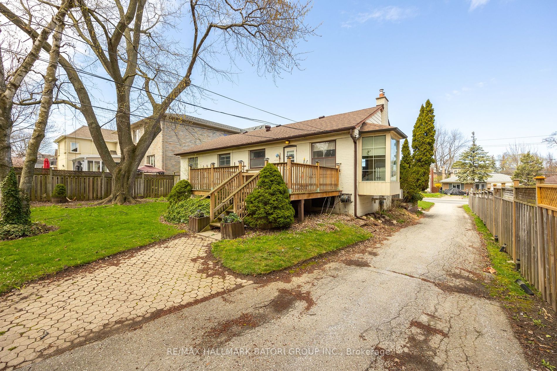155 York Mills Rd