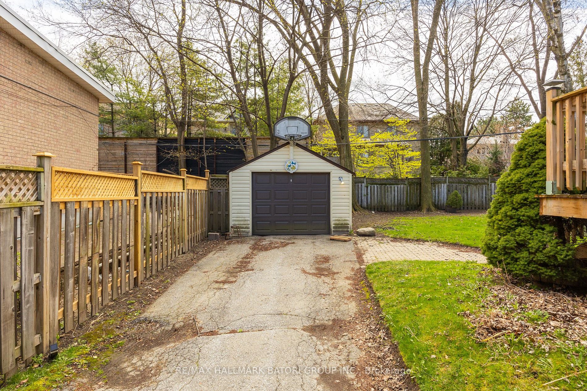 155 York Mills Rd