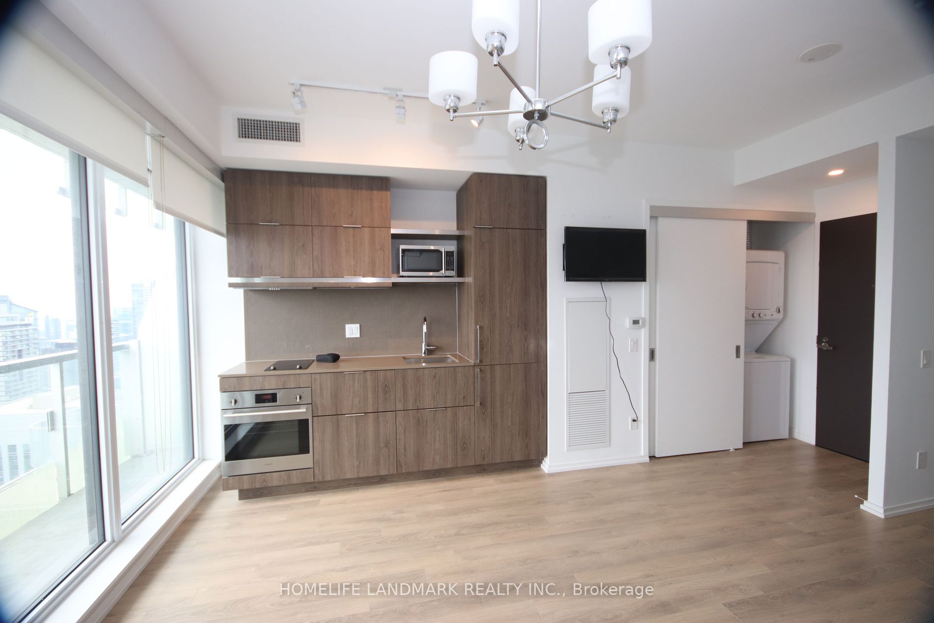 197 Yonge St, #5508