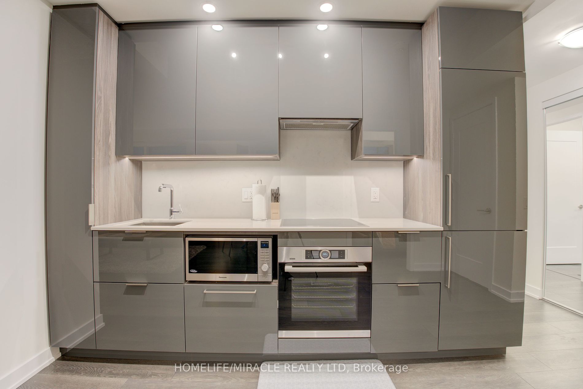 28 Freeland Street, #5307