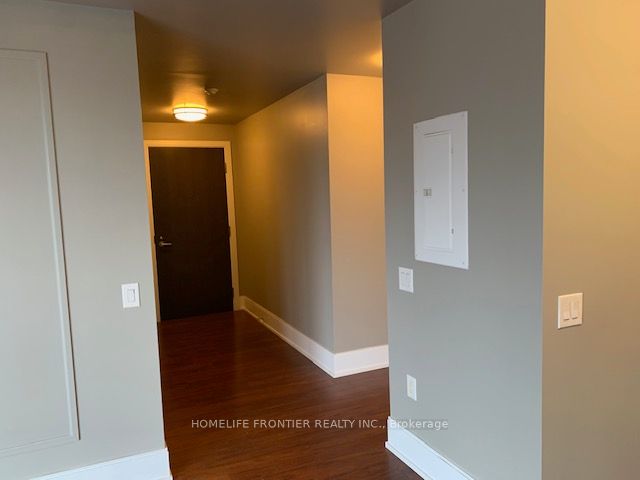 560 Front St W, #1026