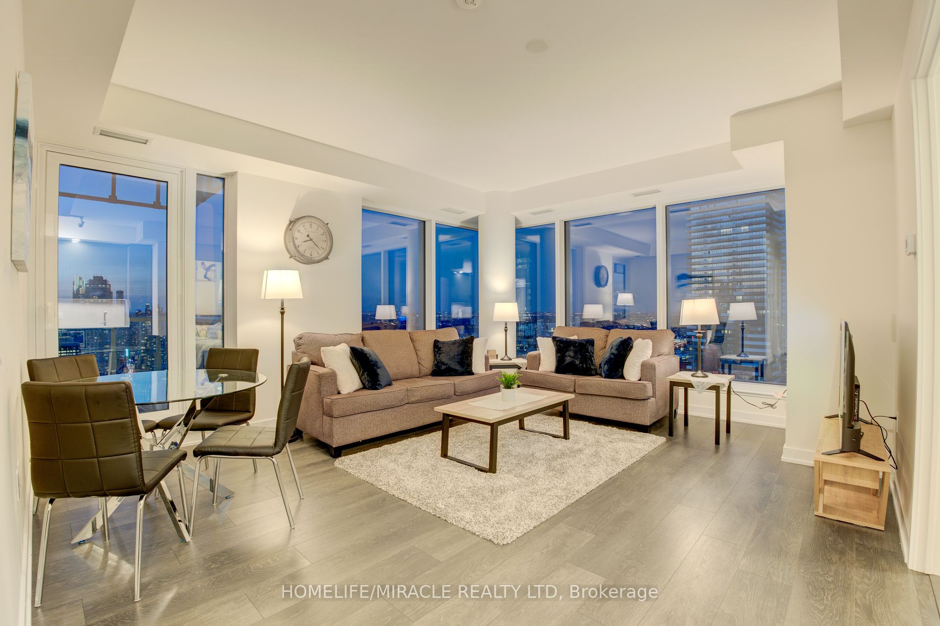 28 Freeland Street, #5307