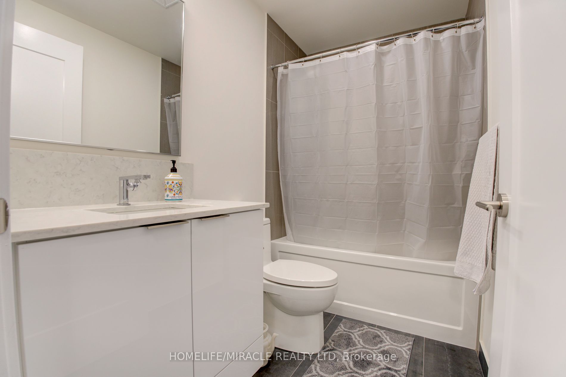 28 Freeland Street, #5307