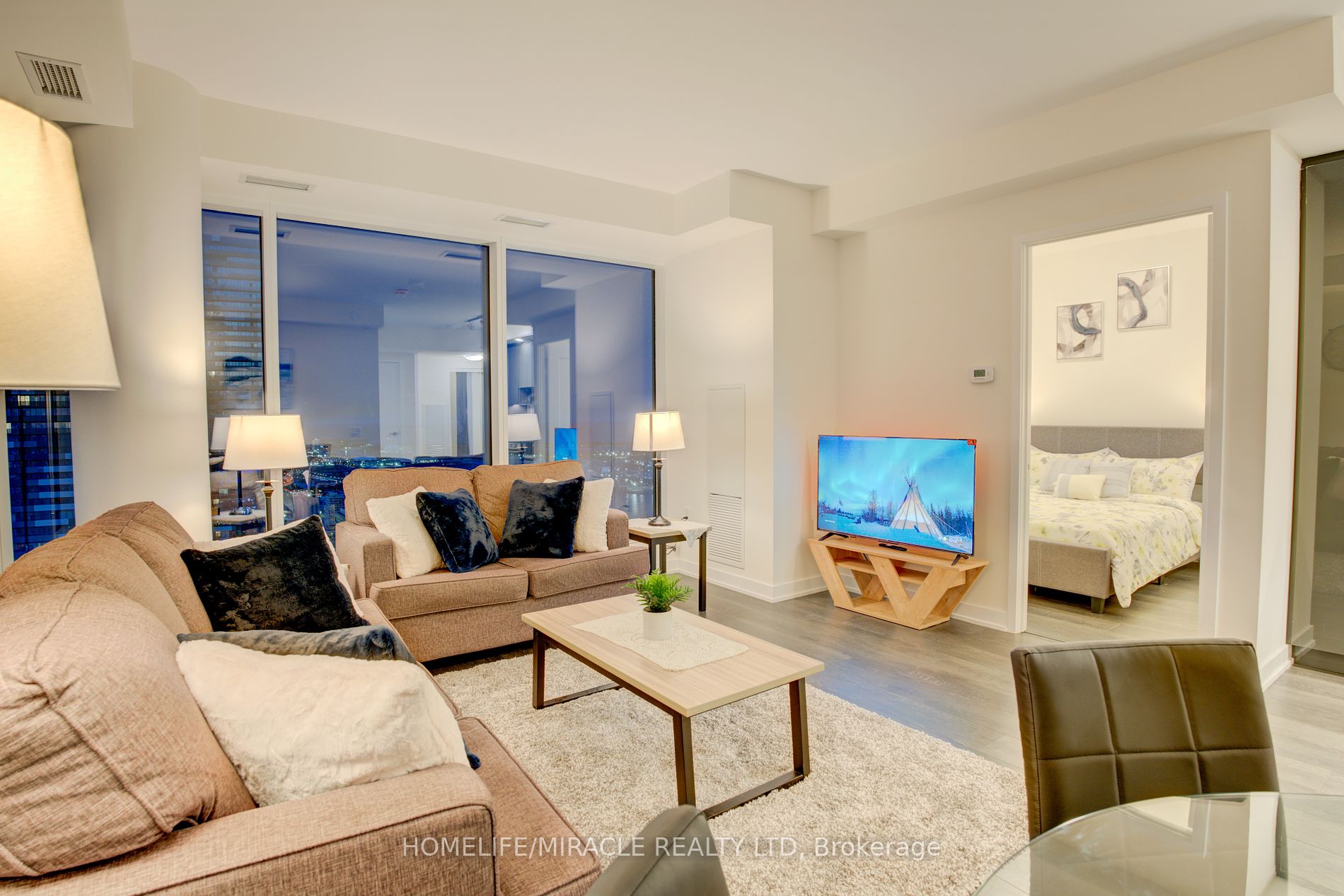 28 Freeland Street, #5307