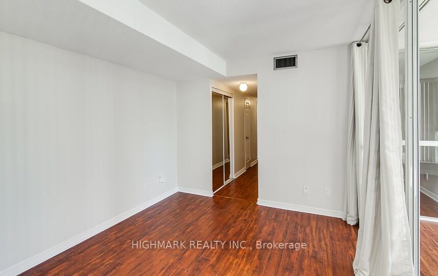 55 Centre Ave, #703