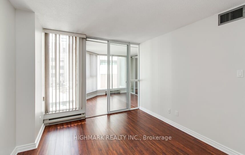 55 Centre Ave, #703