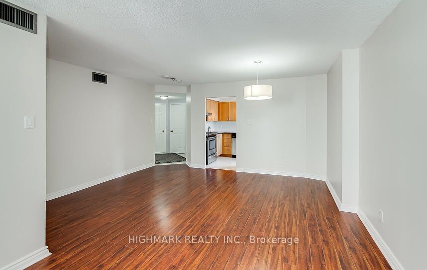 55 Centre Ave, #703