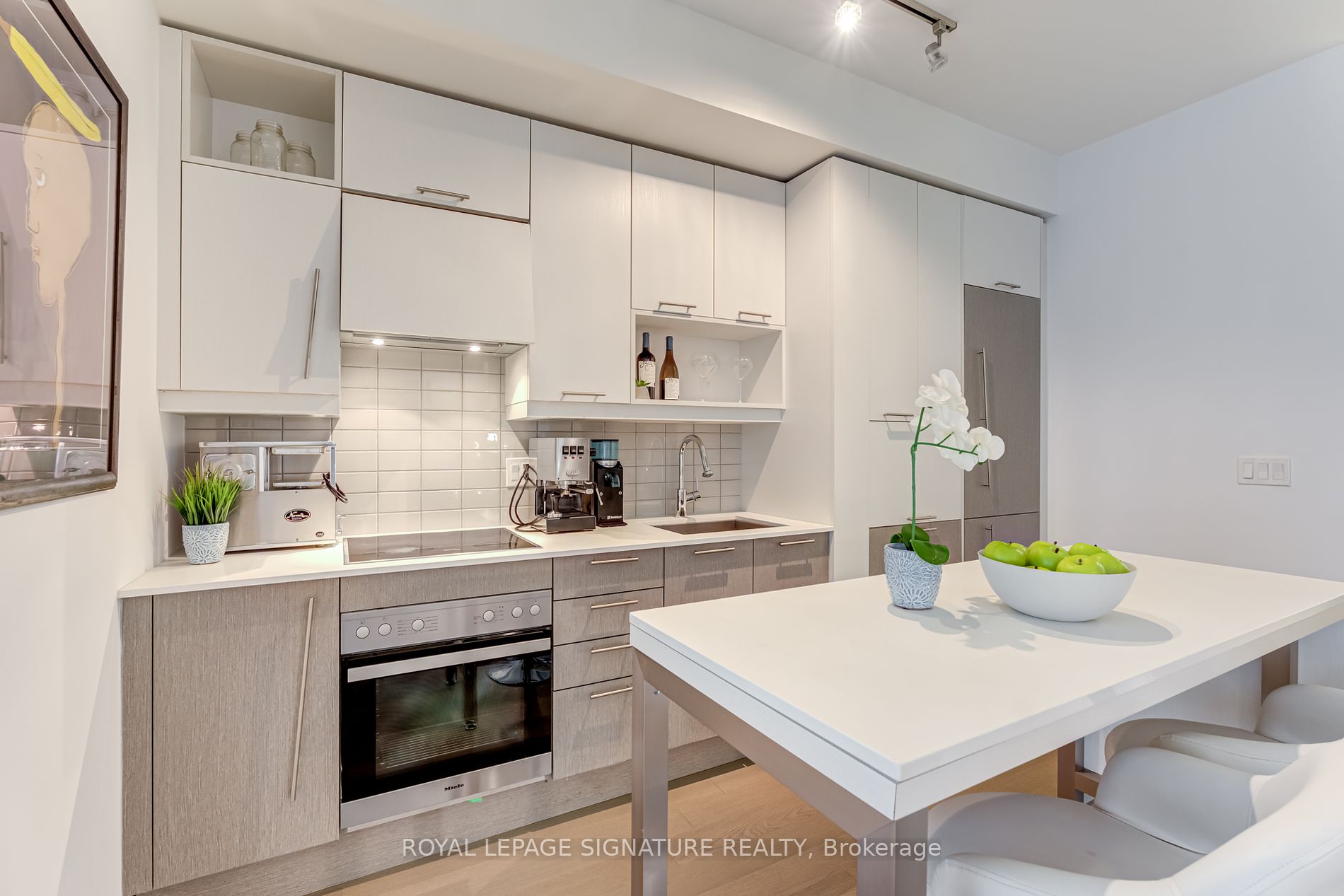 30 Nelson St, #324