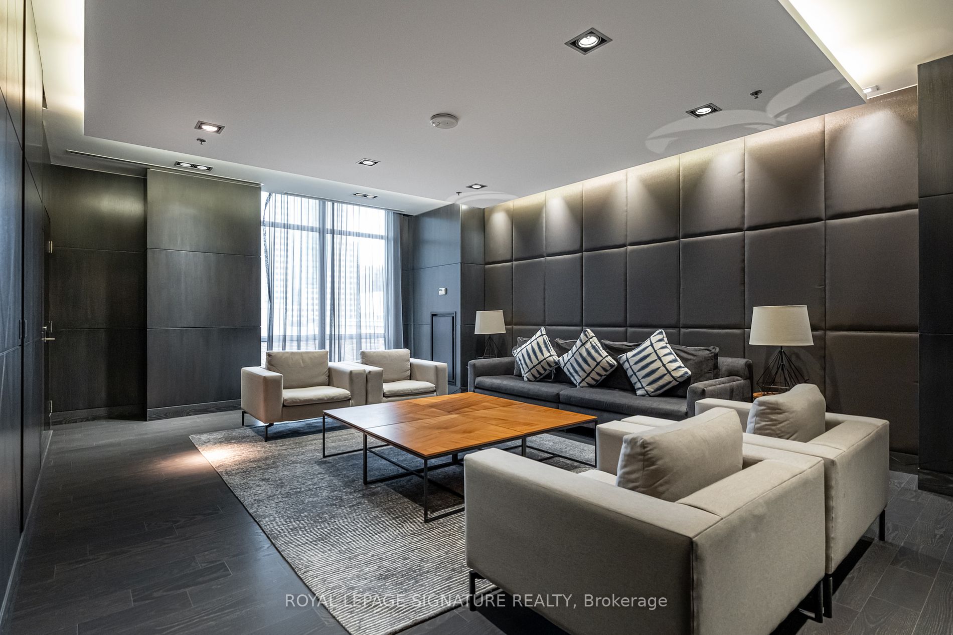 30 Nelson St, #324