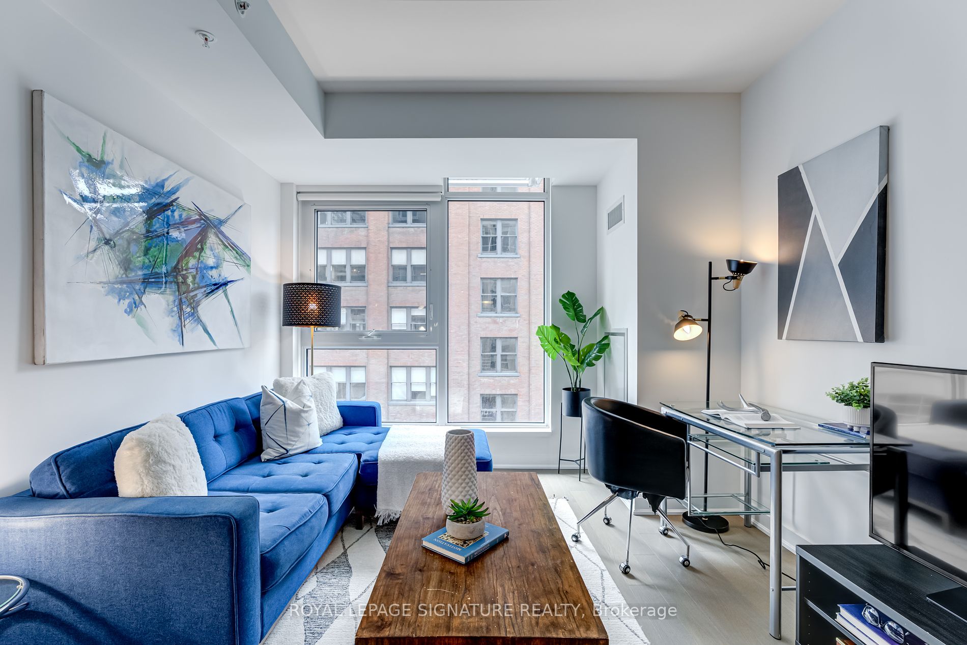30 Nelson St, #324