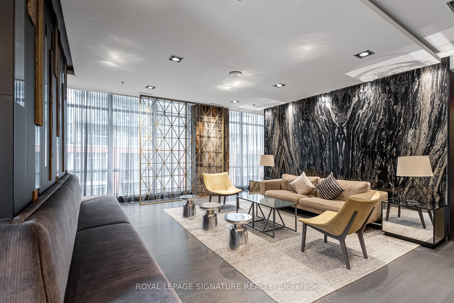 30 Nelson St, #324