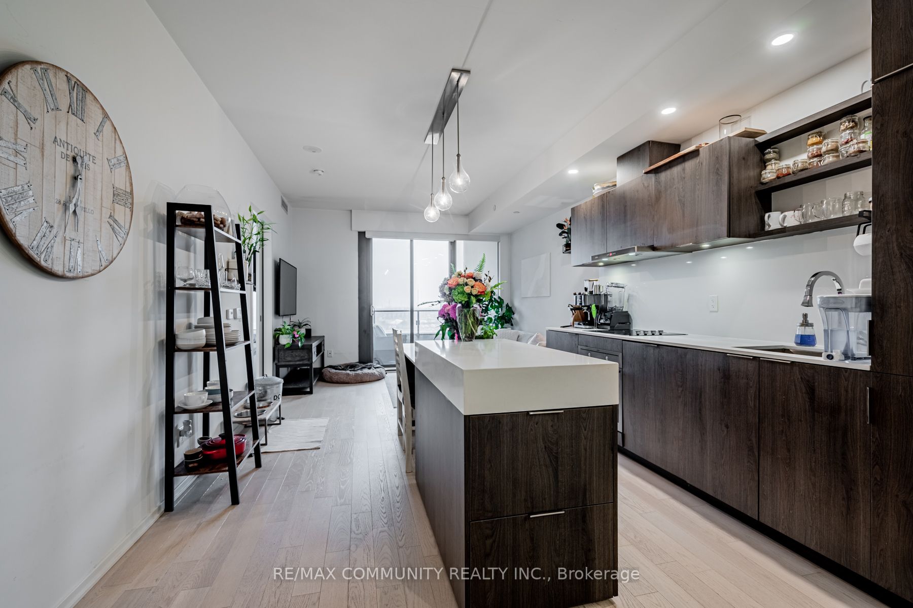 12 Bonnycastle Street #805