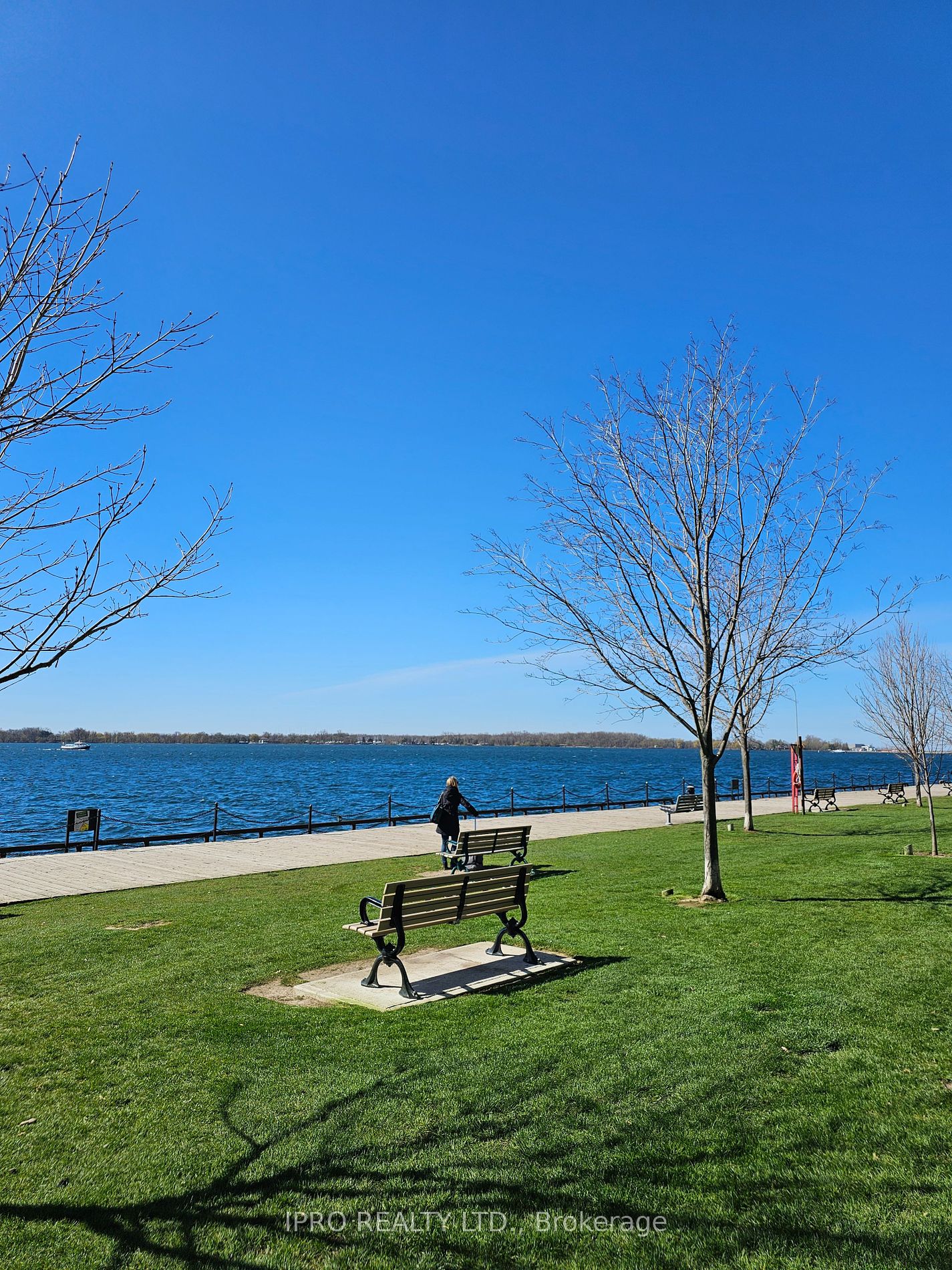 33 Harbour Square, #3234
