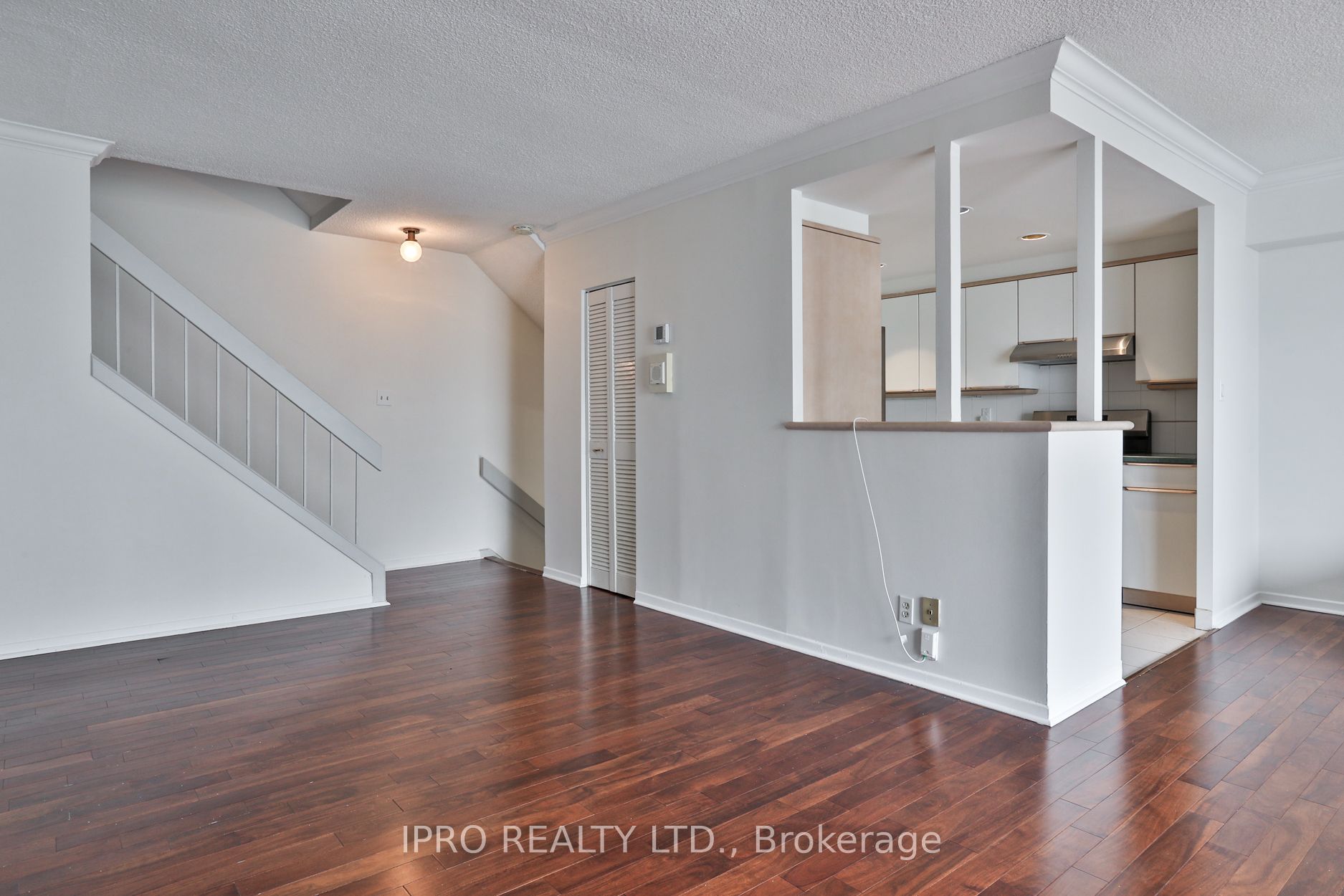 33 Harbour Square, #3234