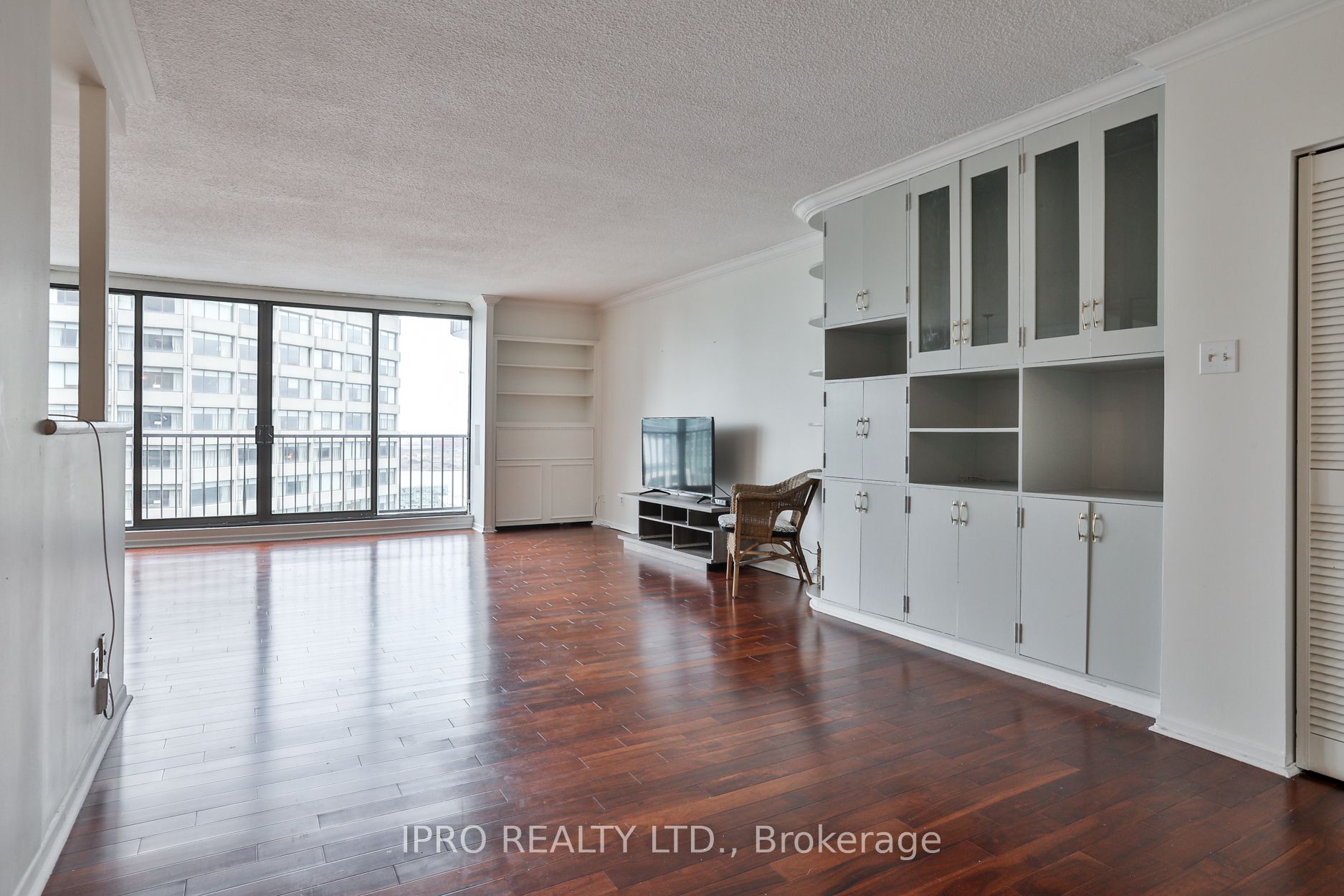 33 Harbour Square, #3234
