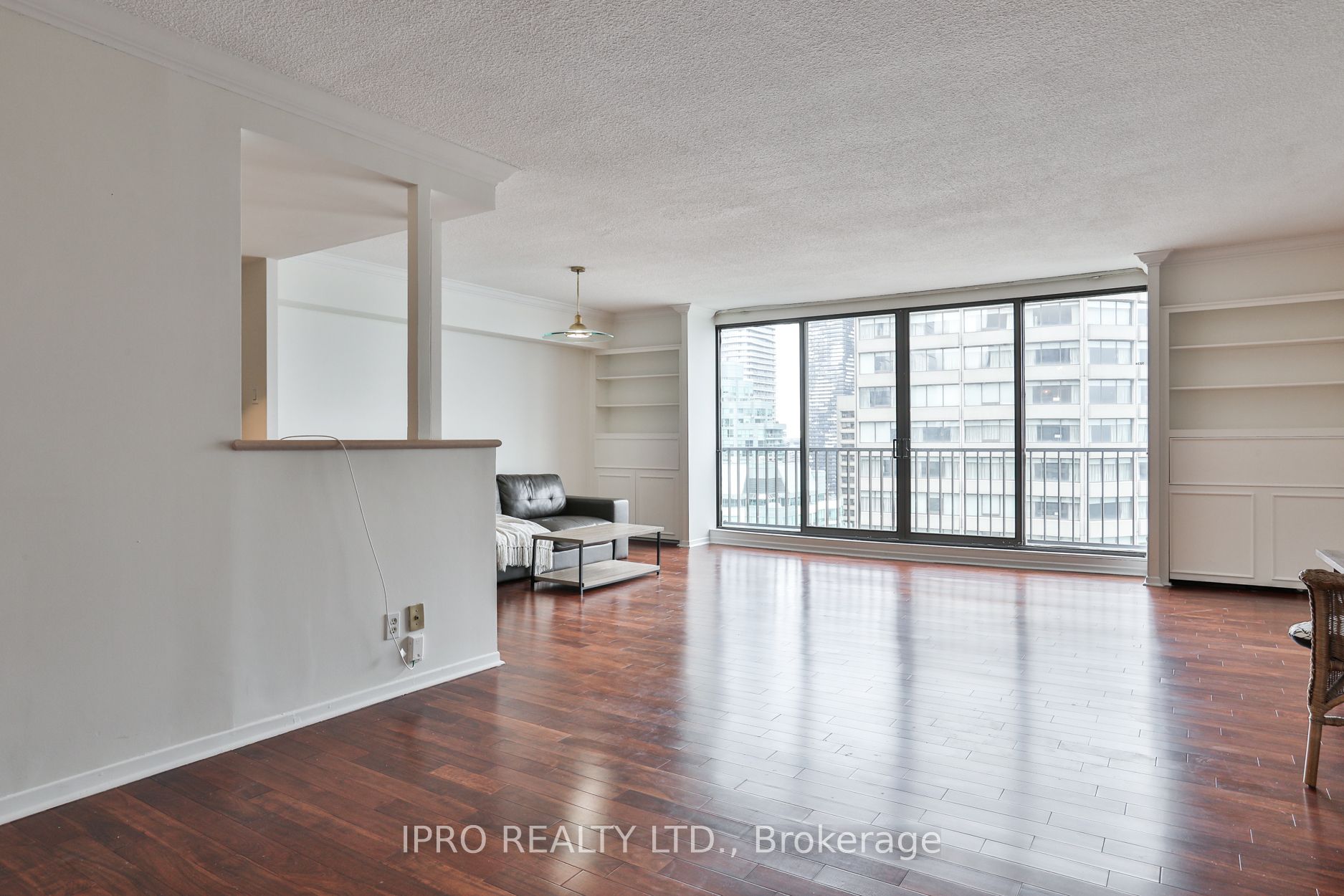 33 Harbour Square, #3234