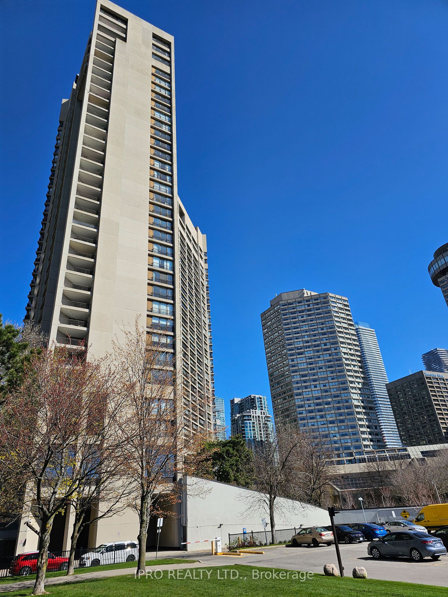 33 Harbour Square, #3234