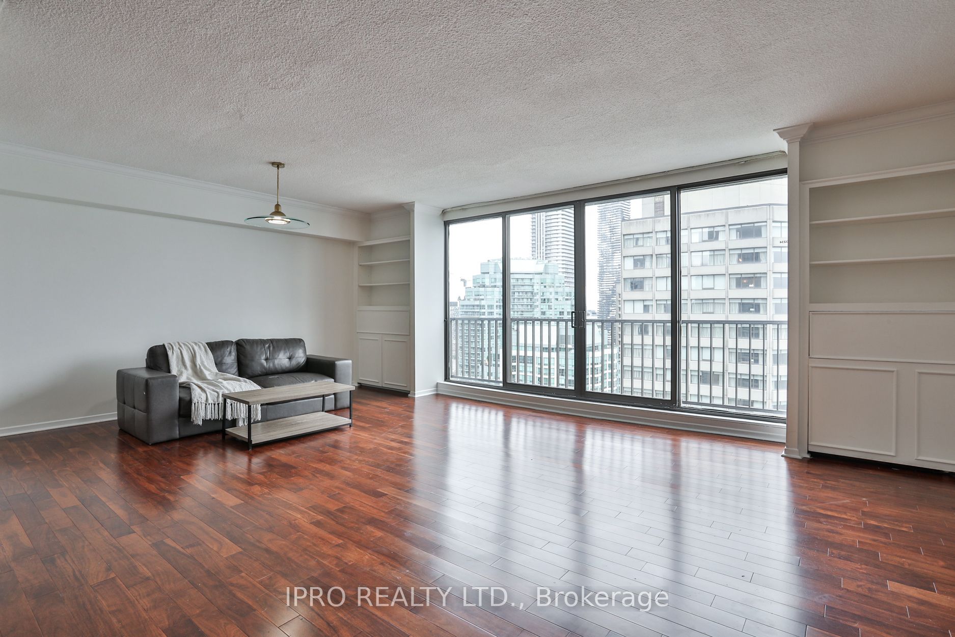 33 Harbour Square, #3234