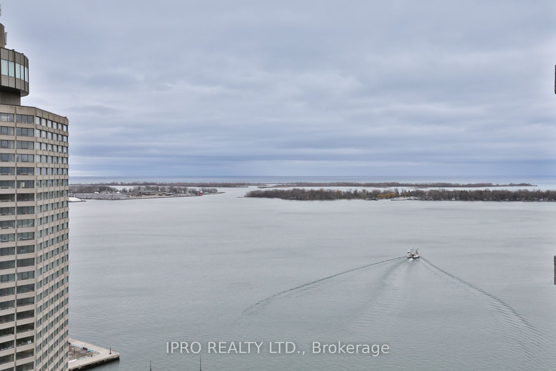 33 Harbour Square, #3234