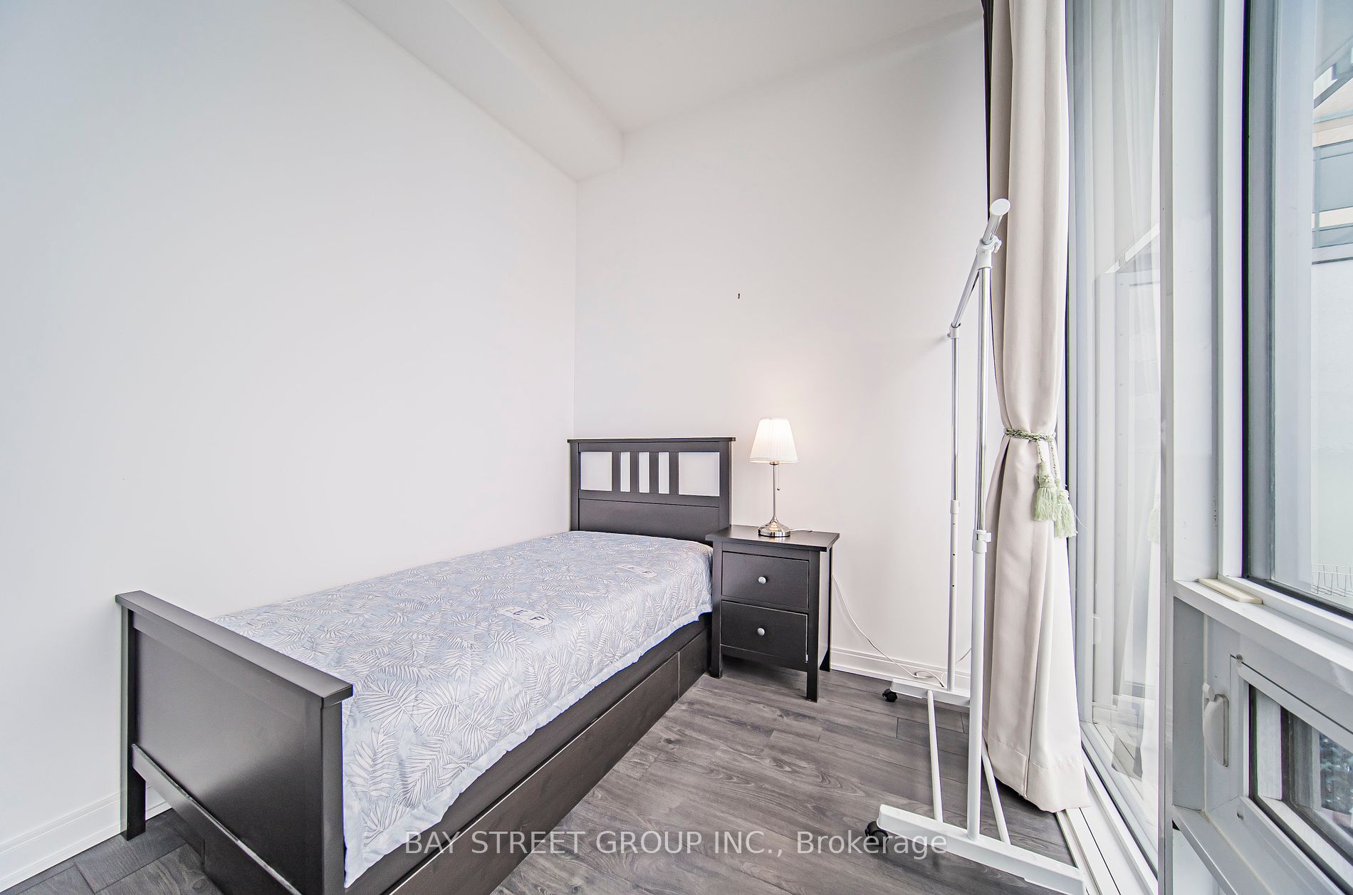 42 Charles Street E, #2908