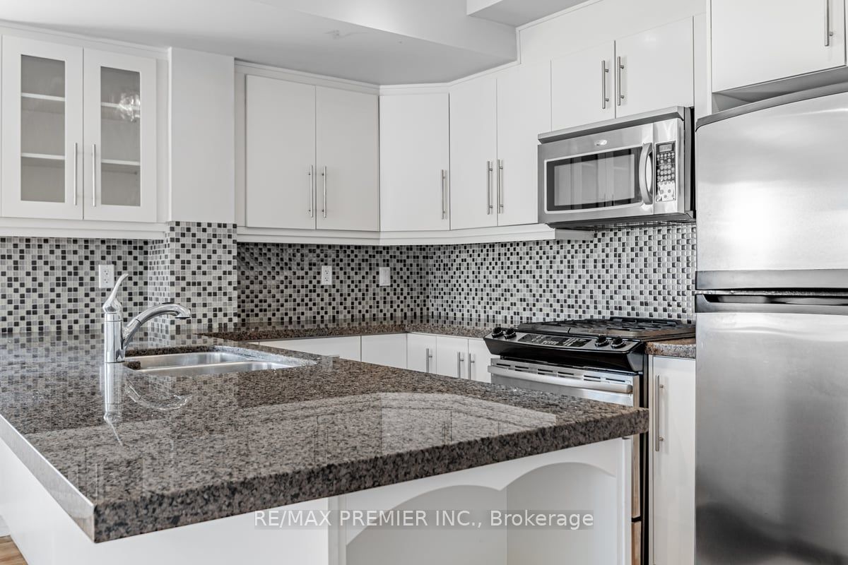 473 Dupont Street #2