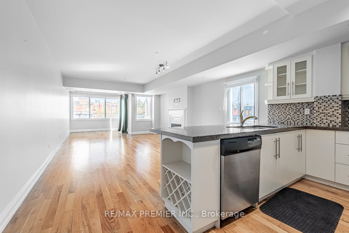 473 Dupont Street #2