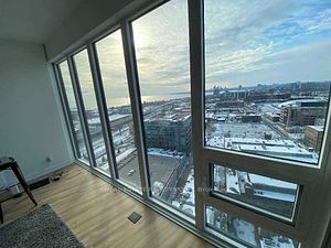 135 East Liberty St, #2104
