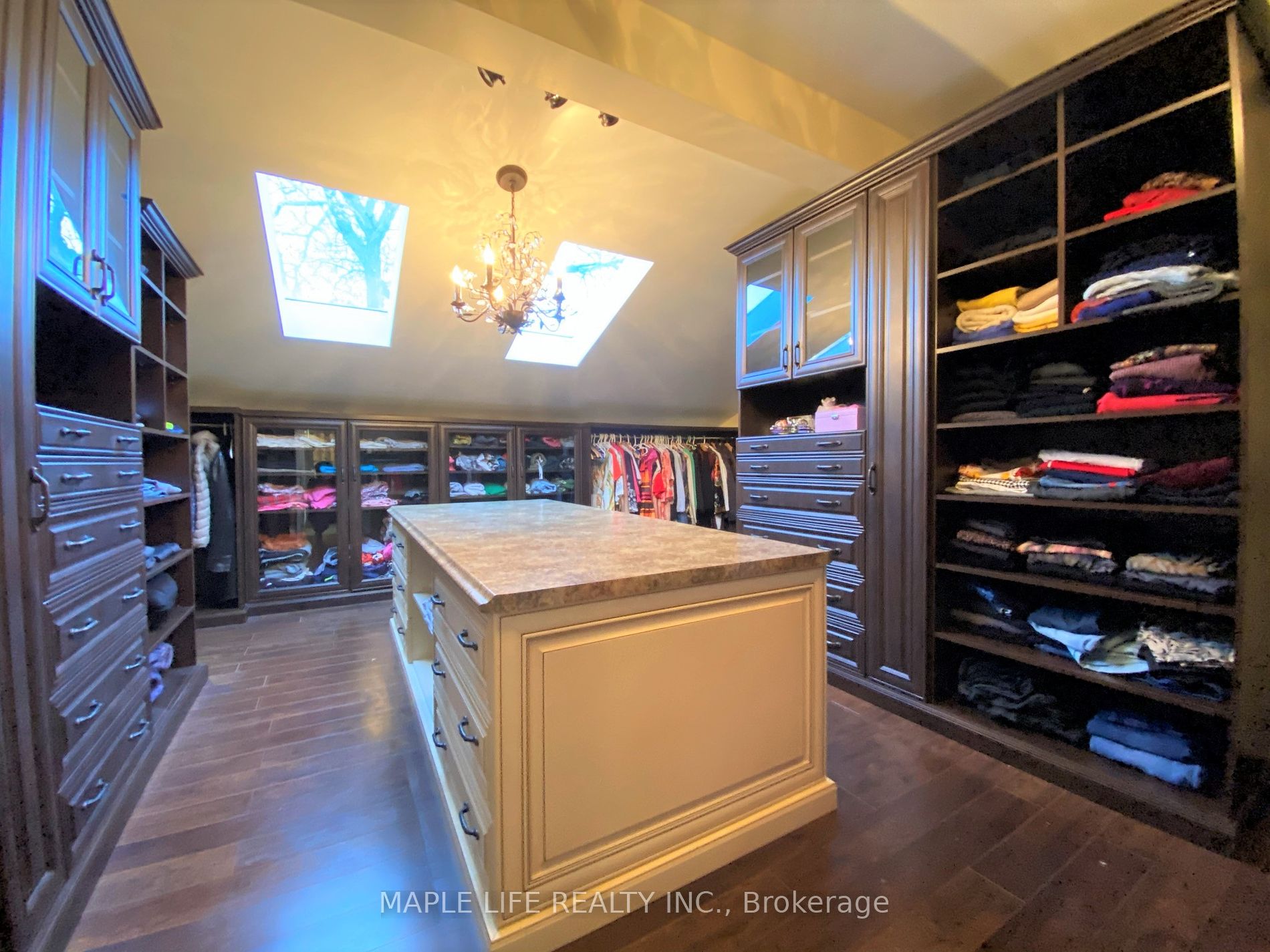 16 Brian Cliff Drive
