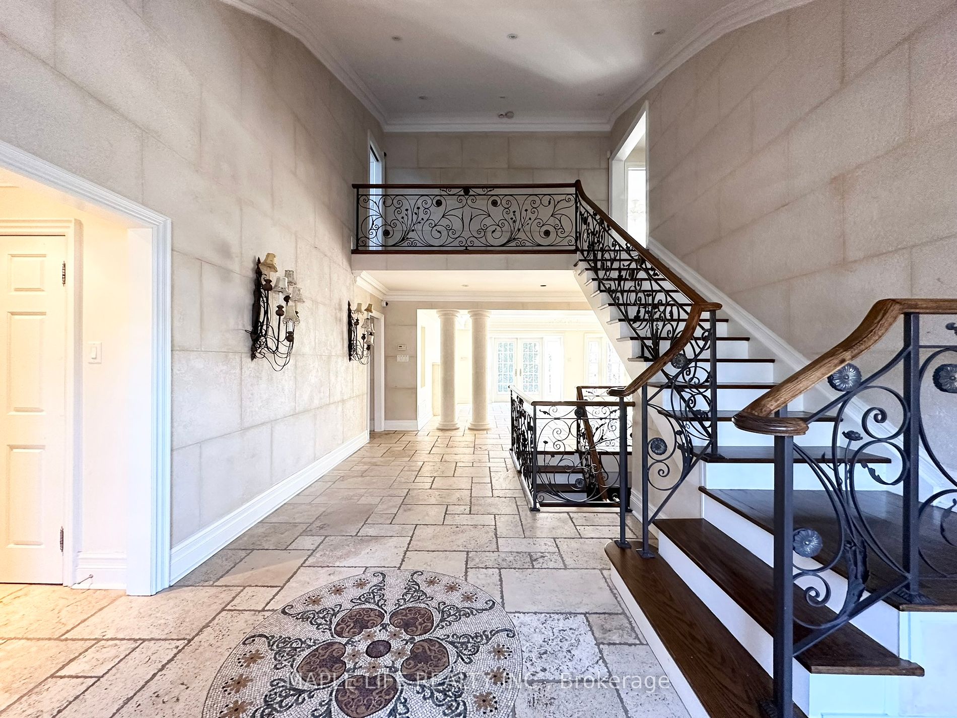 16 Brian Cliff Drive