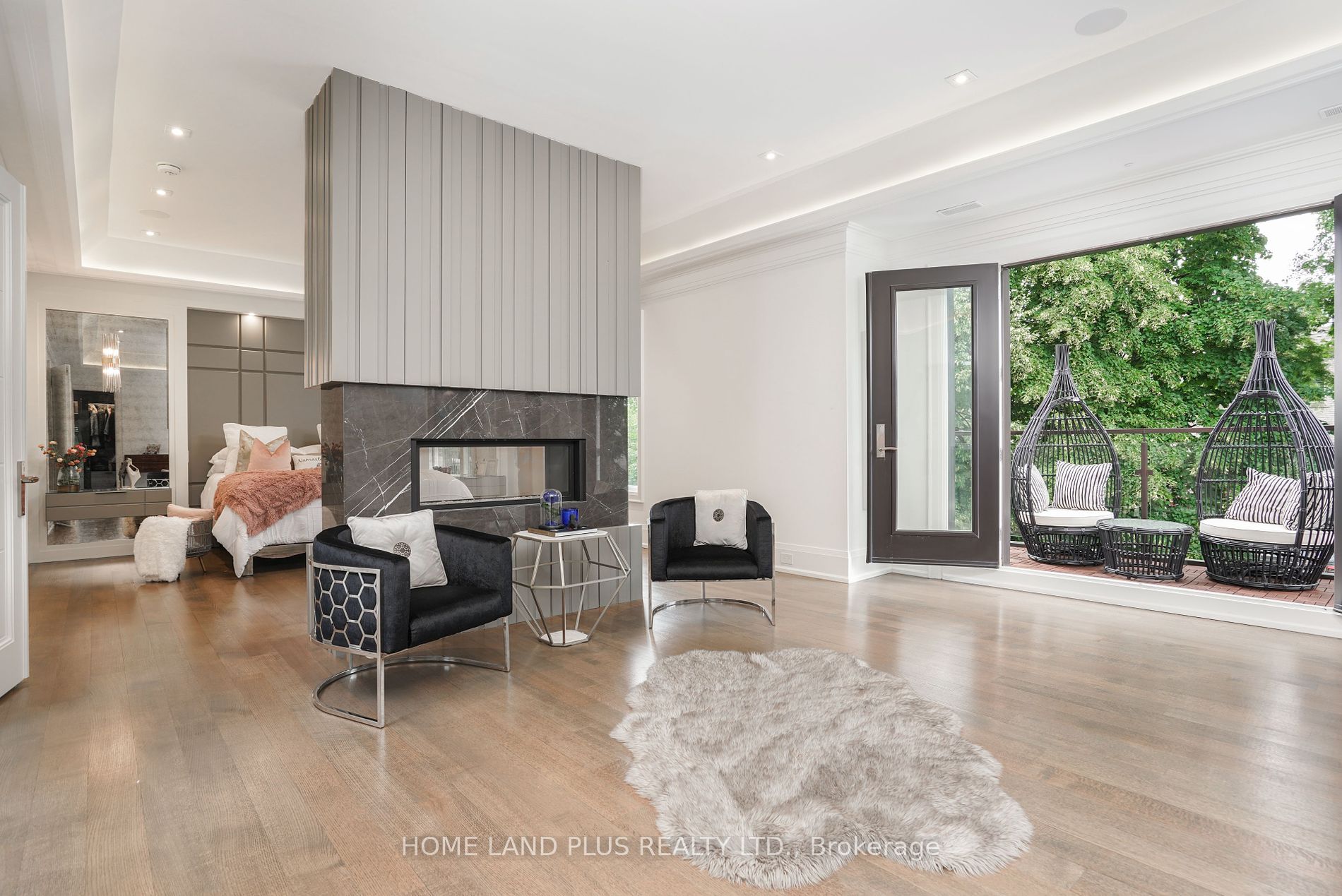 88 Aldershot Cres