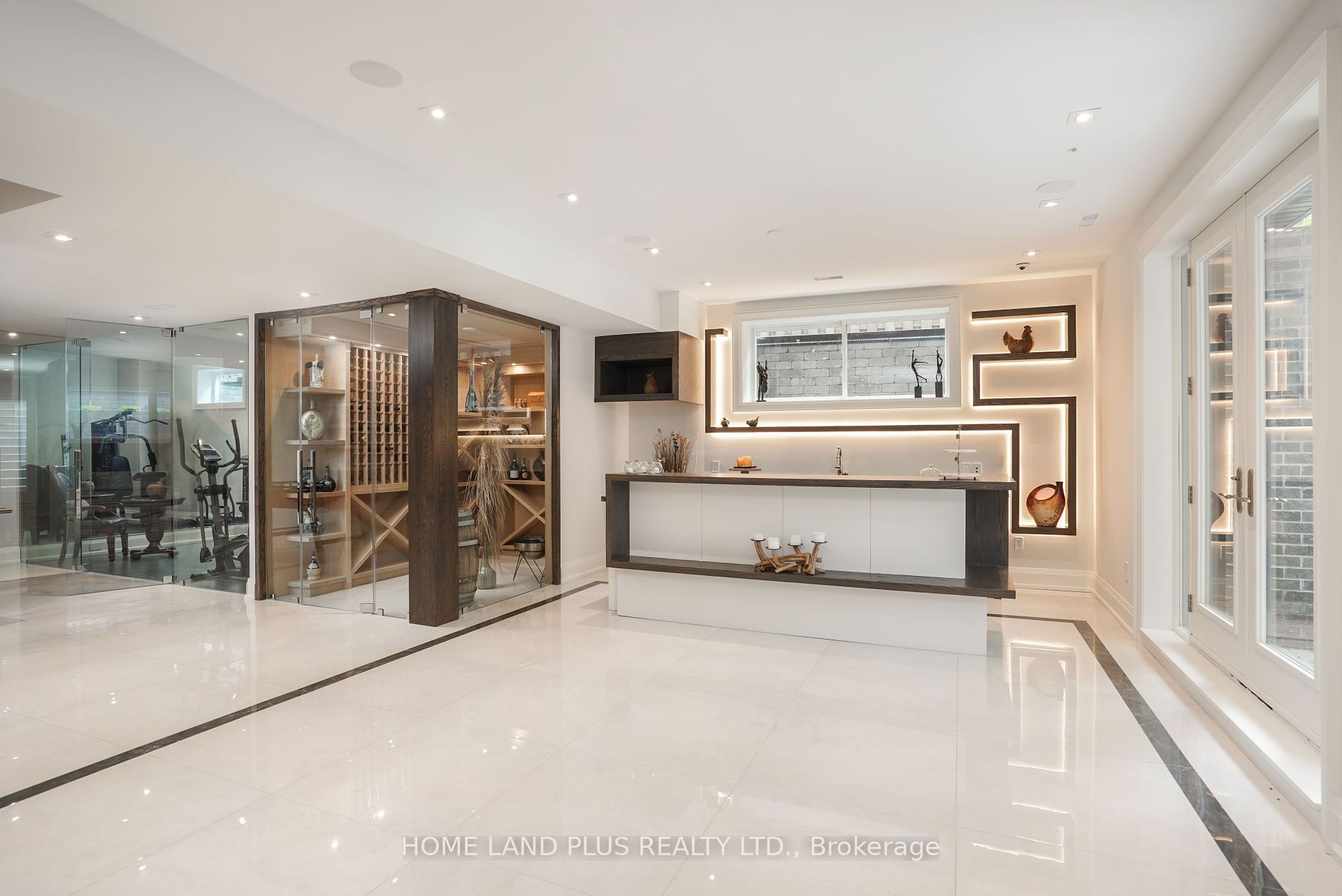 88 Aldershot Cres