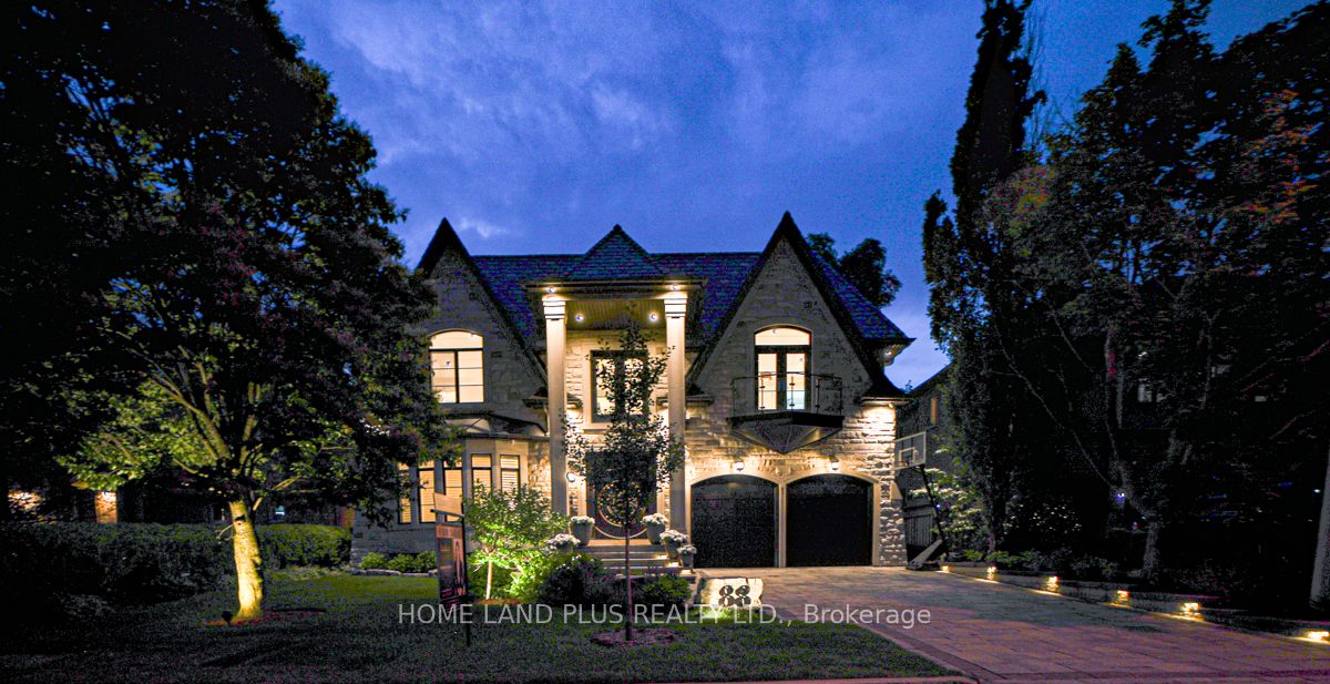 88 Aldershot Cres
