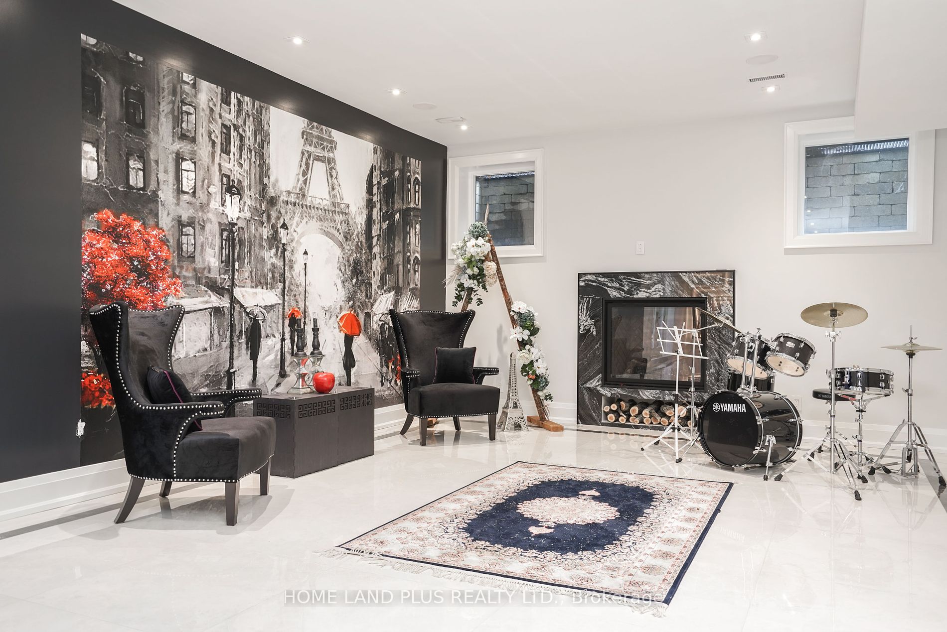 88 Aldershot Cres
