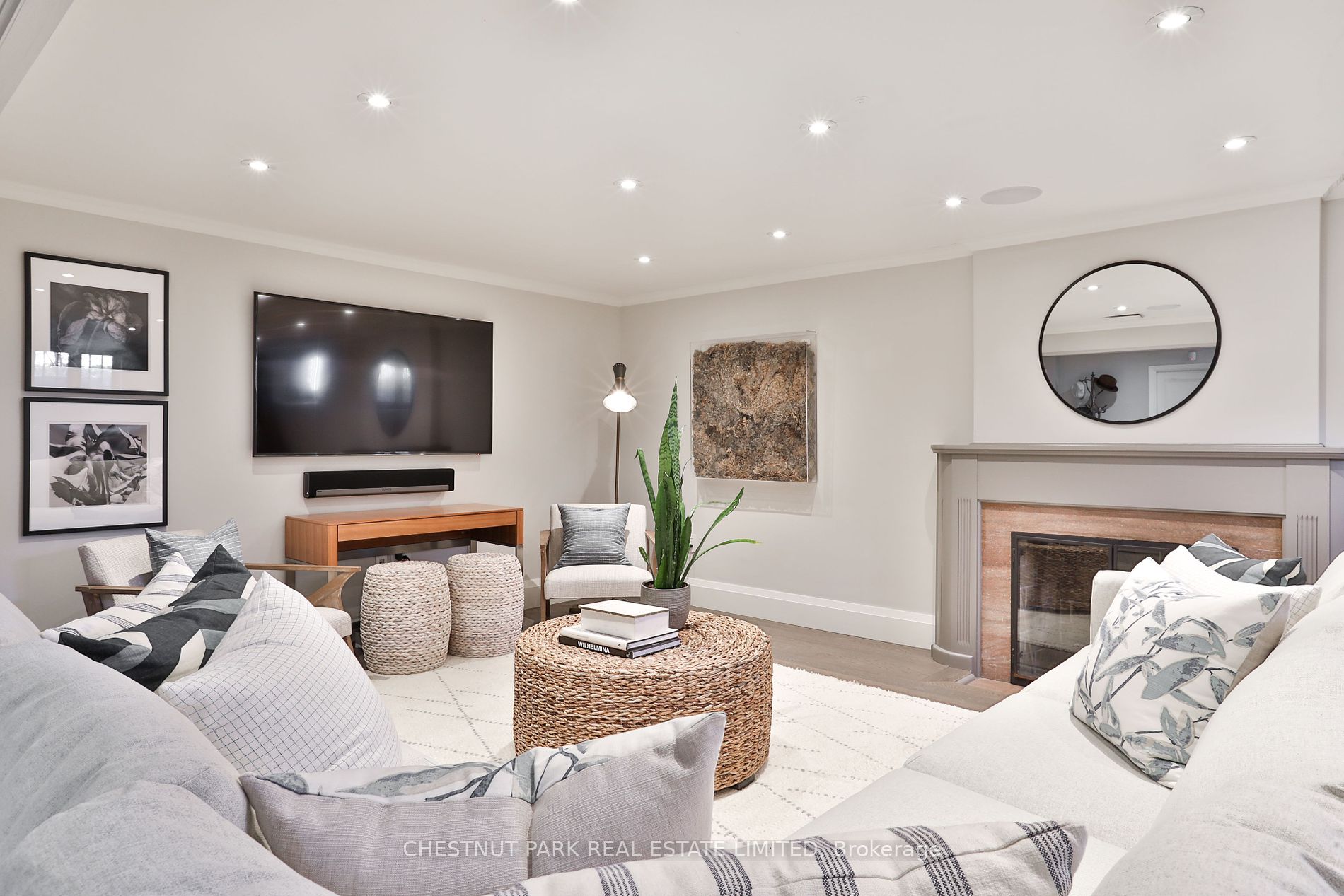 36 Riverview Dr