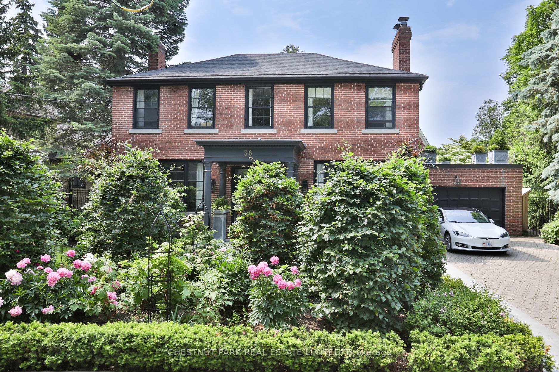 36 Riverview Dr